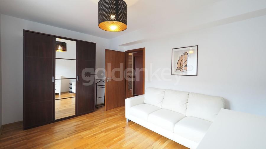 Vila cocheta in cartier rezidential cu piscina comuna, garaj - 15