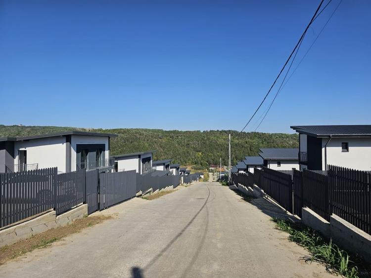 Vila moderna 4 camere Valea Lupului, comision 0% - 1