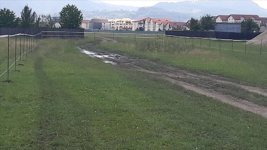 Vanzare teren Tractorul - 3