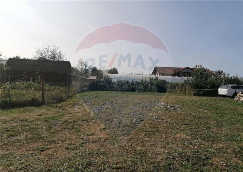 Casă la rosu spre vânzare,  Busag, acces privat - 3