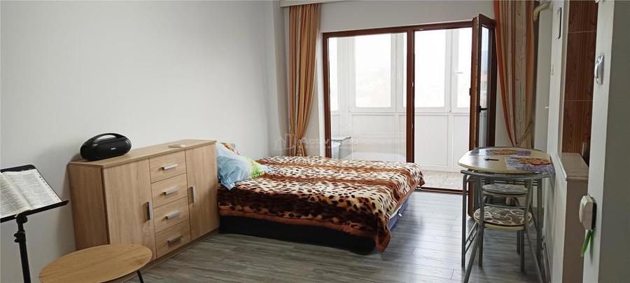 Moldova Noua, Garsoniera 25, 09 mp gata de mutare! - 9