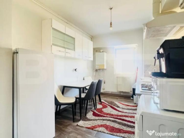 Apartament cu 3 camere, decomandat, 65 mp, zona Materna - 4