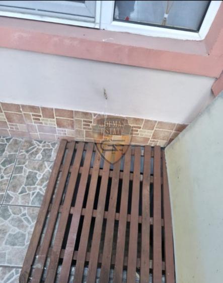 Casa 3 Camere - Centru - Tomis 2, eMag , 83 mp, Bucatarie, 2 Bai - 142m teren - 12