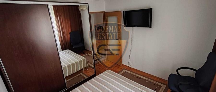 Apartament 4 camere, de vanzare in cartierul faleza sud, parcare - 2