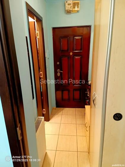 Vand apartament cu 2 camere Vand apartament cu 2 camere