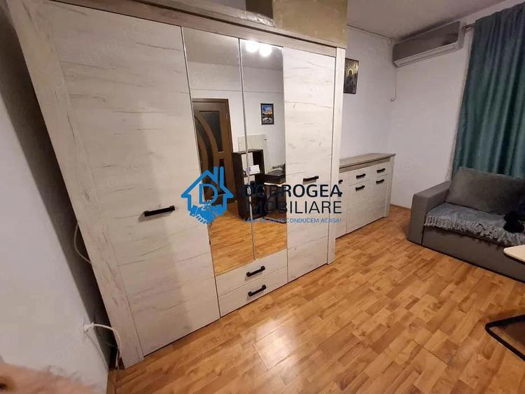 23 AUGUST-APARTAMENT 2 CAMERE , CENTRALA GAZ, ETAJ 1 - 2