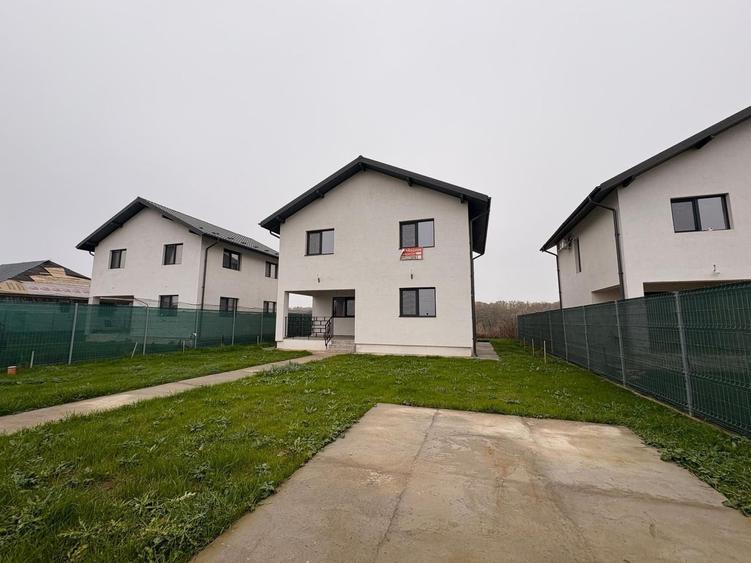 Vilă Individuală Nouă P+1 | 4 Camere | 141 mp utili | Teren 350 mp | - 1