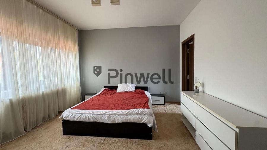 Duplex cu 10 camere cu Piscina în Corbeanca