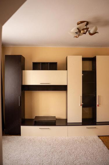 Vanzare Apartament 3 camere, Alexandria, zona centrala - 2