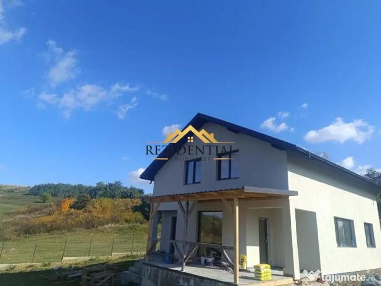 CASA CU MANSARDA - 1