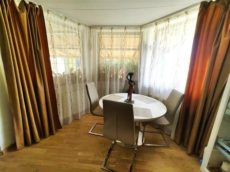 Vila  individuala 6 camere mobilata si utilata amplasare foarte buna - 7