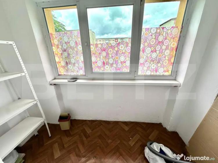 Apartament 3 camere, 2 bai, etaj 1, zona Cetate - 1