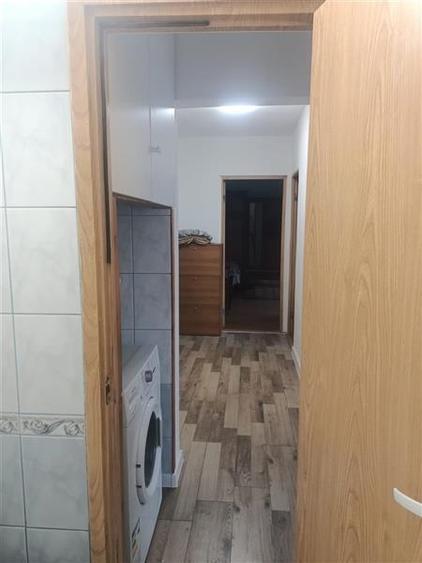 Decomandat Spatios zona Sagului - 12