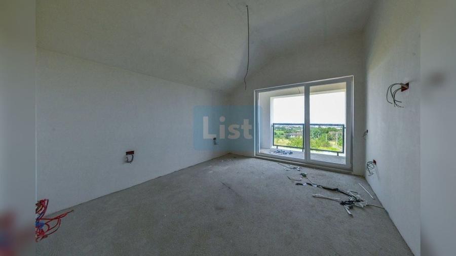 COMISION 0! Casa individuala 220 mp, Teren 400 mp, Zona Aroma - 23