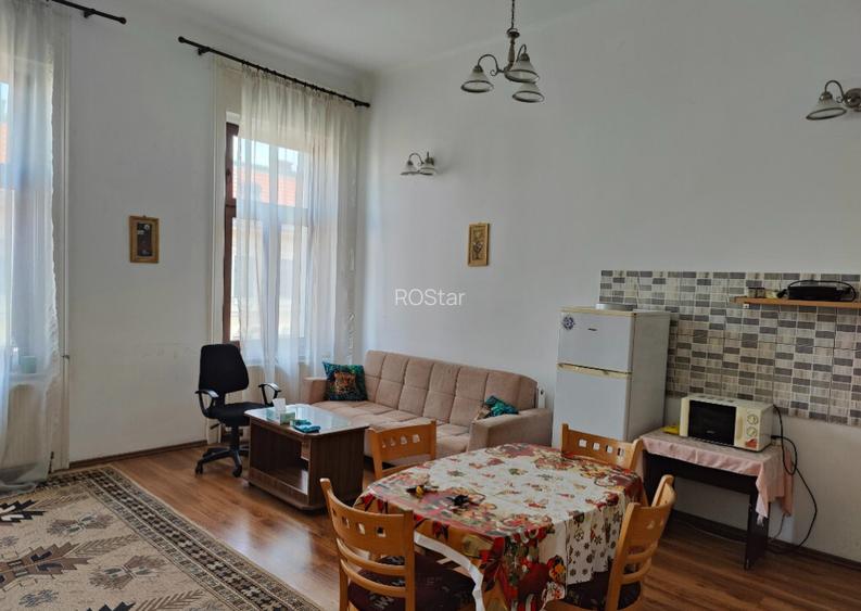 Inchiriez Apartament 4camere 120mp intre Gara centrala si magazin Cris Inchiriez Apartament 4camere 120mp intre Gara centrala si magazin Cris