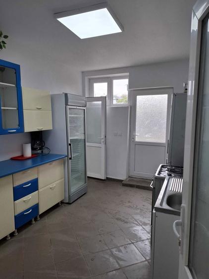Casa/Spatiu de inchiriat - 6