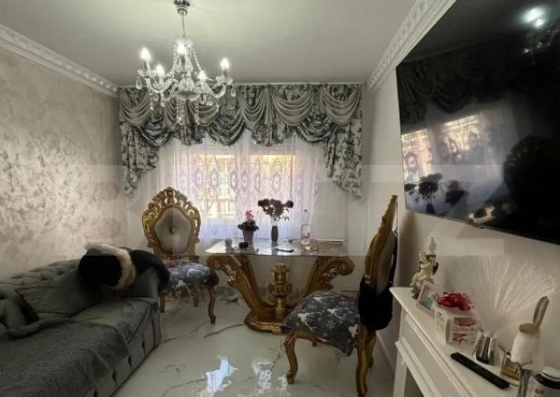 Apartament de vanzare 3 camere decomandat, zona Micro 16 - 3