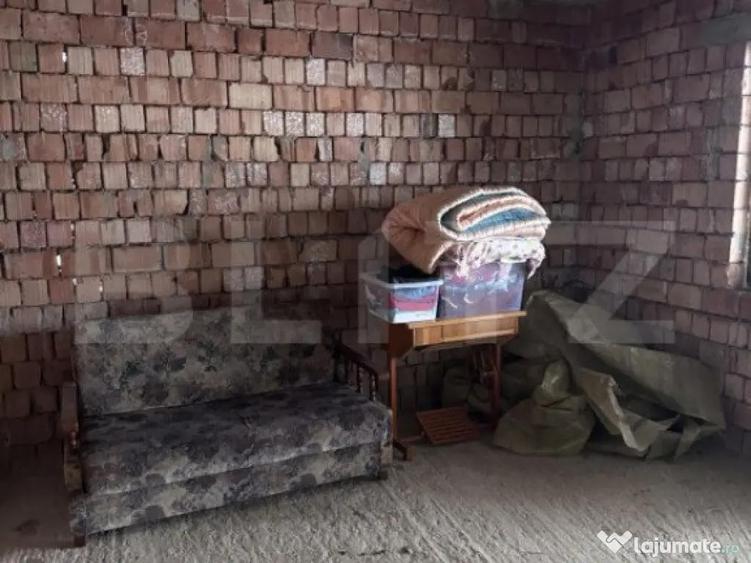 Casa la ro?u Mana?turel ,teren generos,priveli?te pano - 8