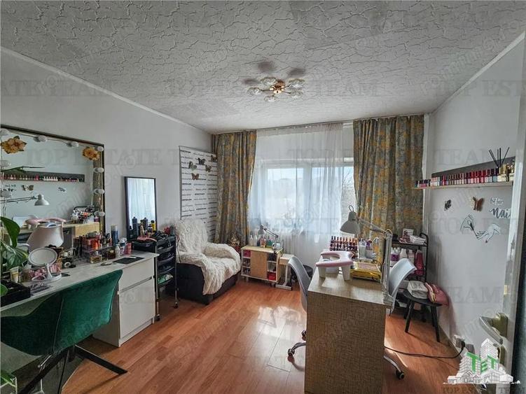 Apartament 3 camere, 2 bai, zona Baicului, an 1985 - 11