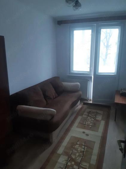 Zona Semiluna, 3 camere decomandat etaj2, mobilat si urilat, prima inchiriere - 7