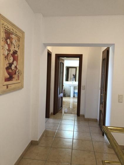 Apartament cu 3 camere decomandat, mobilat în Unirii