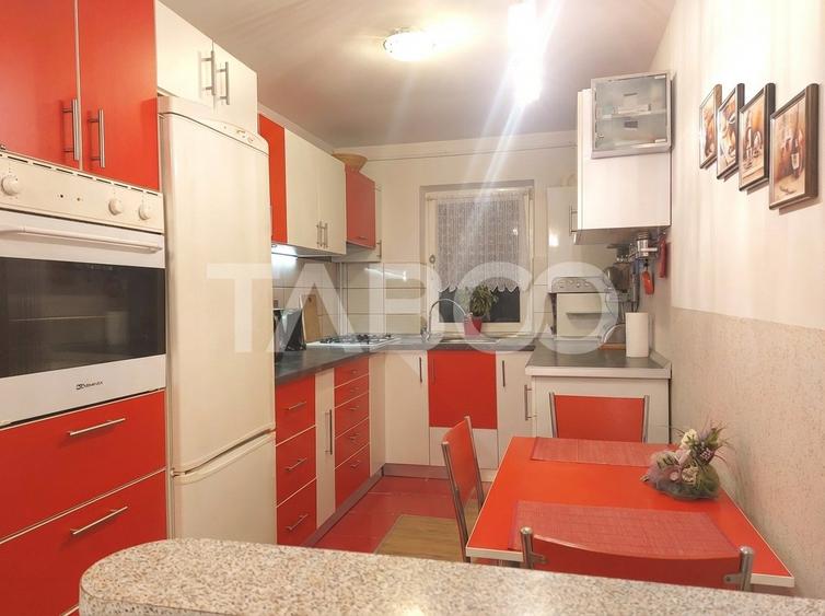 Apartament 55 mpu mobilat utilat 3 camere 2 balcoane pivnita Cisnadie - 17