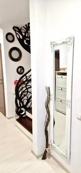 Proprietate Spațioasă &icirc;n București Central - 252 m? Construiți | 3 Băi - 21