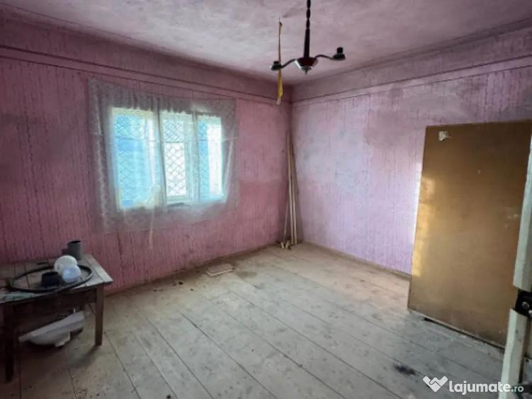 Doua case pe acela?i teren, 180 mp utili, 25 ari, ?indre? - 4