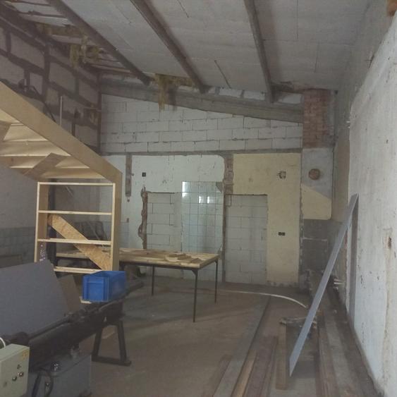 Vand casa cu 6 cam .+ depozite in  com.Acatari. - 3