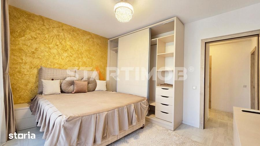 Apartament cu 3 camere decomandat în Tractorul