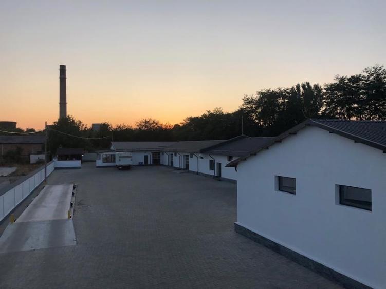 Spațiu industrial, de 3,500 mp, în Central