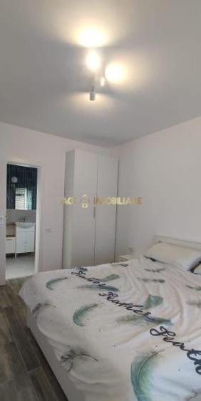 Casă individuală cu 4 camere cu Canalizare în Berceni