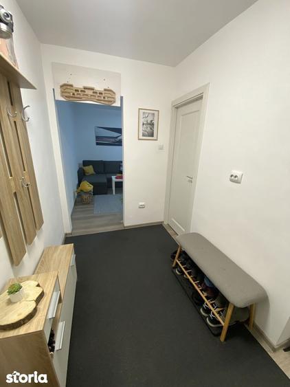 Apartament cu 2 camere semidecomandat în Central