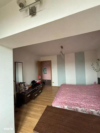 3 camere modelul mare 80 mp utili DECOMANDAT zona Saguna langa Casa de Pensii cu CENTRALA etaj 3 - 13