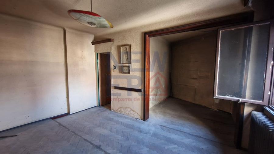 Garsoniera in casa interbelica, de vanzare in zona Unirii - 1
