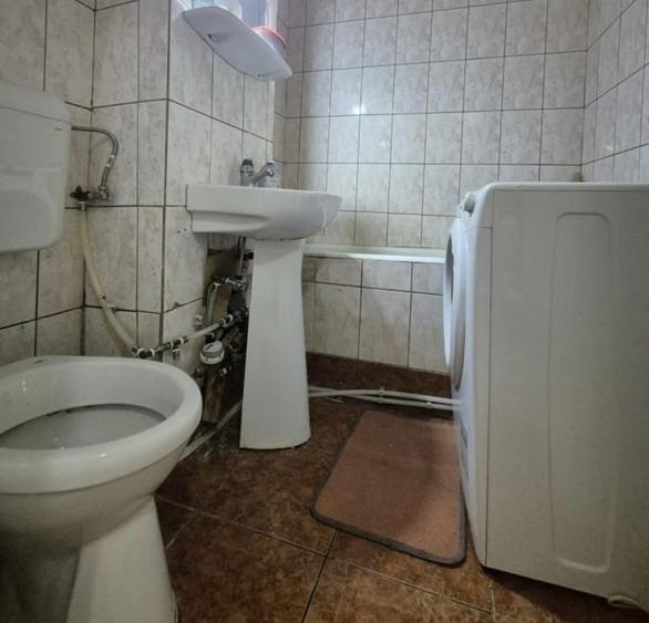 Apartament 2 camere decomandat - etaj intermediar - zona Dacia - 4