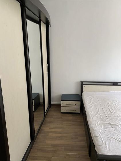 PF vand/schimb/inchiriez ap 3c et 3 , 80 mp zona Continental Poitiers - 2