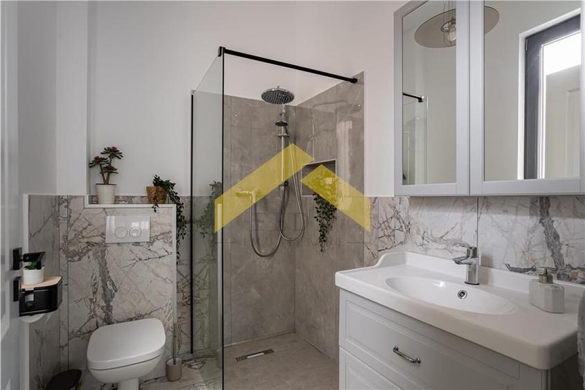 Casa la sol stil Neoclasic modren lux in Mandruloc - 12