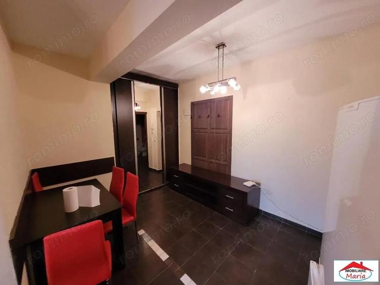 Apartament 2 camere semicentral cu parcare - 1