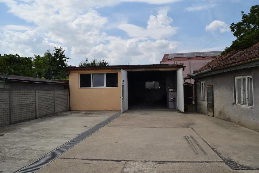 Spațiu comercial, de 100 mp, în Mehala