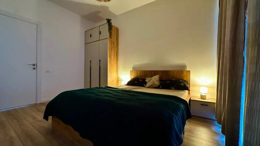 Apartament cu 2 camere, mobilat în Ultracentral