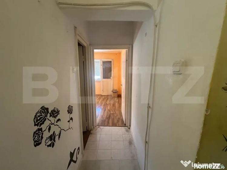 Apartament cu 3 camere decomandat în Micro 16