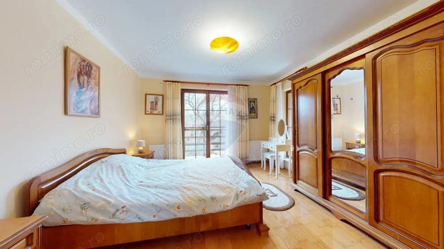 Casă cu 3 camere cu Teren 10331 Mp în Sohodol