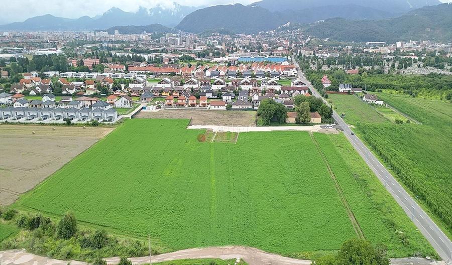 Teren Construcții intravilan de 800 mp, în Bartolomeu