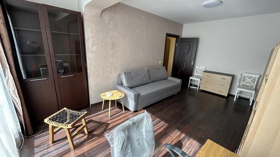Apartament cu 2 camere decomandat în Florești