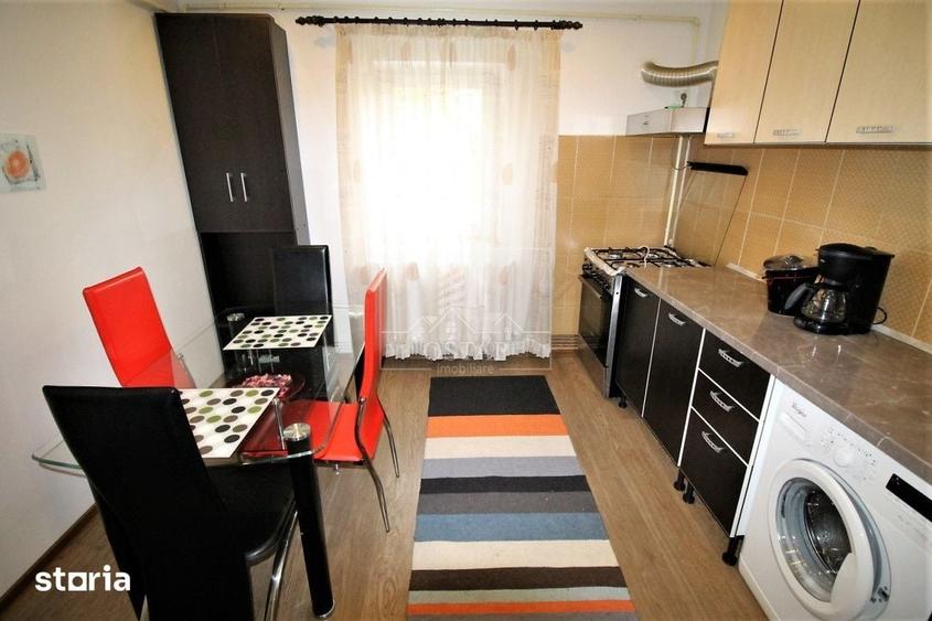 Apartament cu 3 camere decomandat în Bistrița Lac