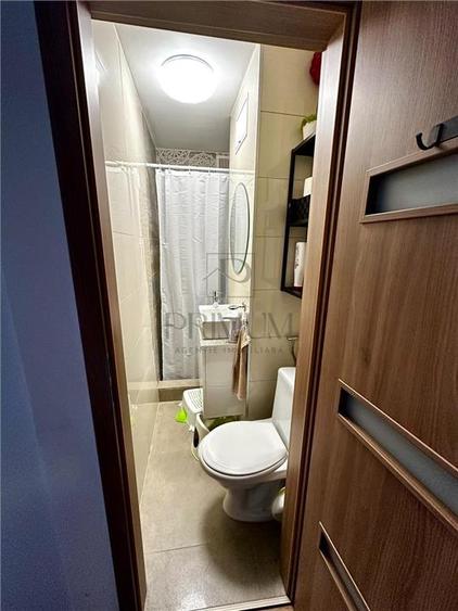 Apartament cu 4 camere decomandat în Circumvalațiunii