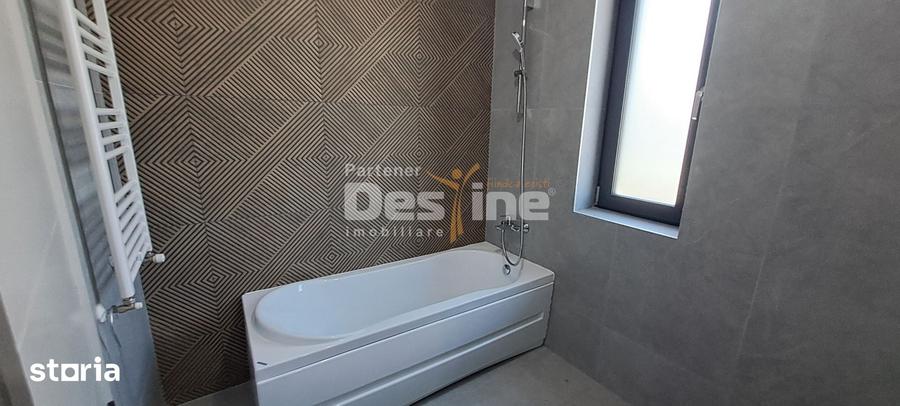 Casă cu 4 camere cu Teren 500 Mp în Bârnova