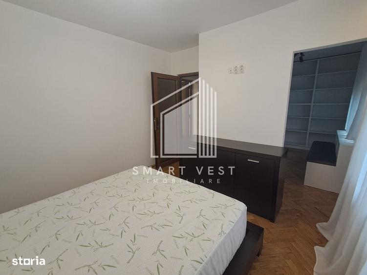 Apartament cu 4 camere semidecomandat în Central