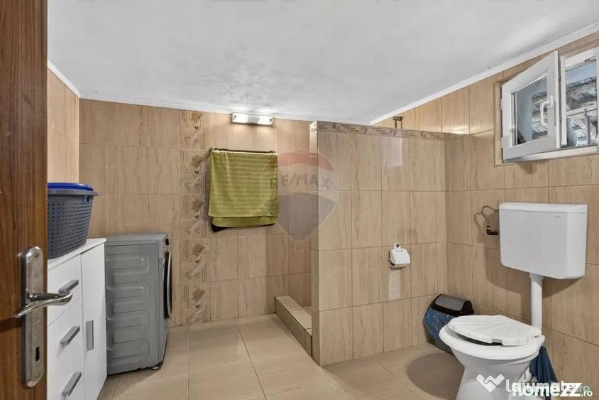 Casă cu 4 camere cu Teren 403 Mp în Central